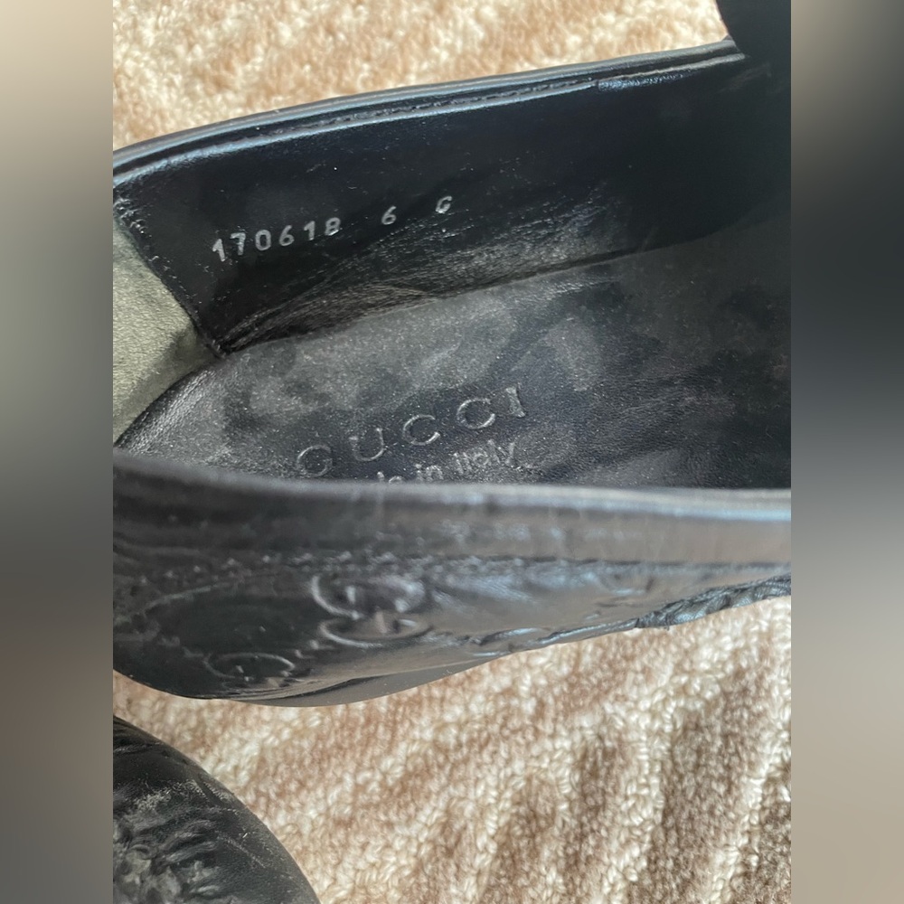 Gucci Black Loafers Slip-On Elegance - Picture 5 of 15